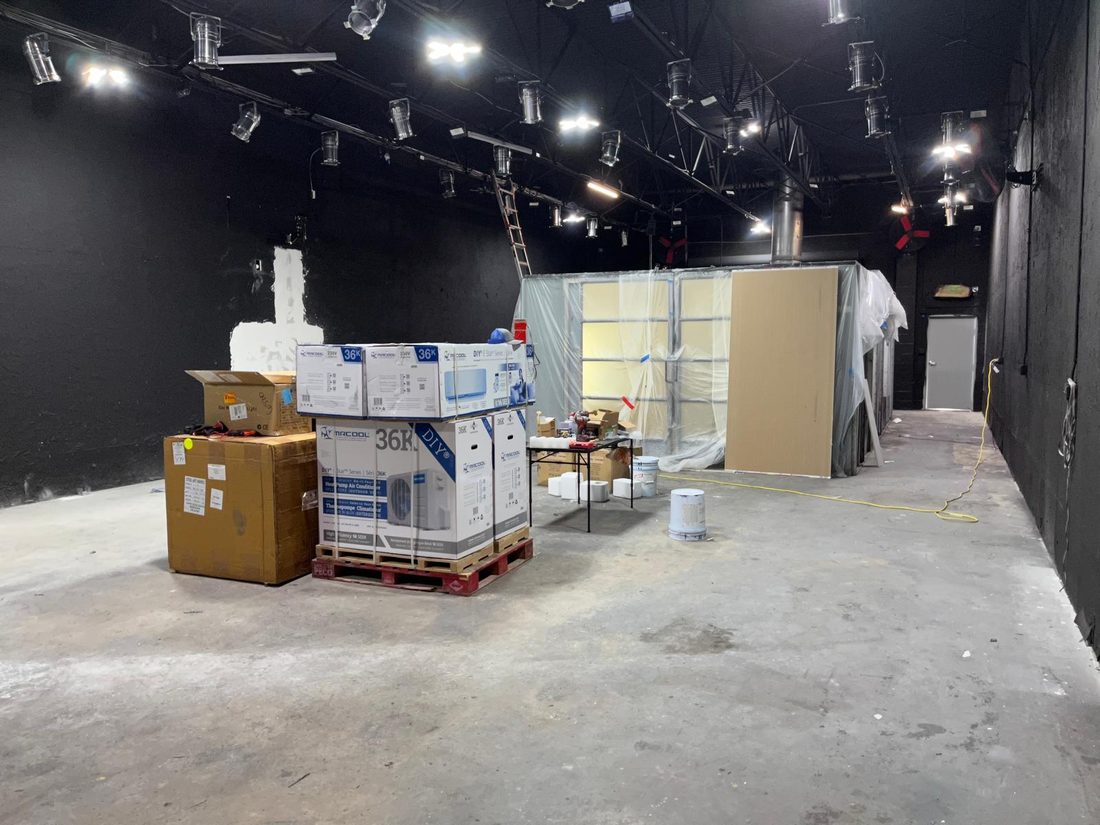 Nave antes de la adecuación del gimnasio